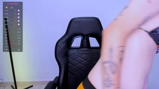 Image 12 of jade_of Stream on Chaturbate on 19 months ago