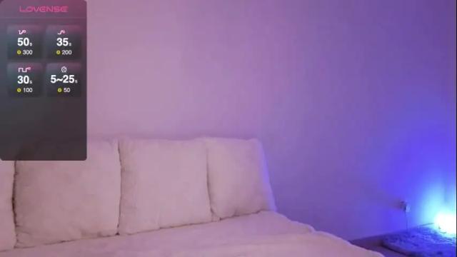 Image 2 of jade_paris Stream on Chaturbate on 1 month ago
