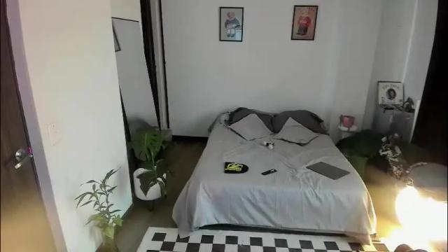 Image 2 of jade_porn Stream on Chaturbate on 2 months ago