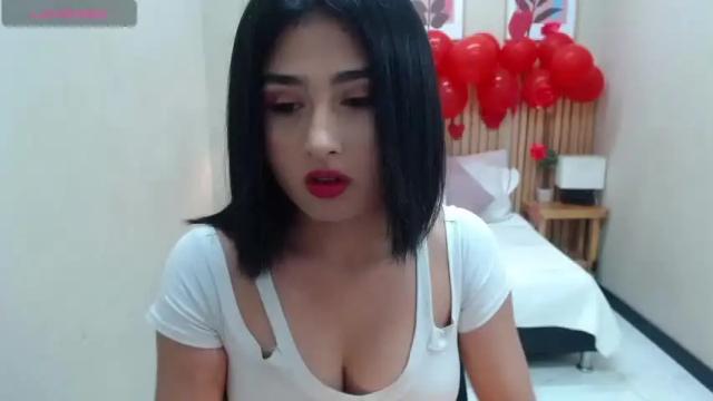 Image 4 of jade_wells Stream on Chaturbate on 15 months ago