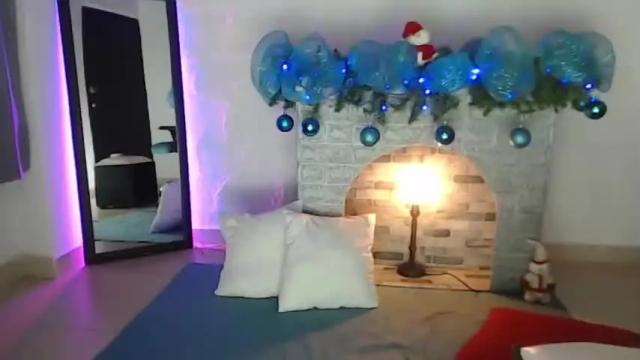 Image 3 of jadee_leee Stream on Chaturbate on 16 months ago