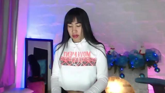 Image 12 of jadee_leee Stream on Chaturbate on 18 months ago