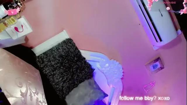 Image 8 of jadee_williamss Stream on Chaturbate on 25 days ago