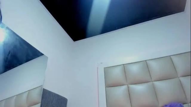 Image 7 of jadeestudios Stream on Chaturbate on 1 month ago