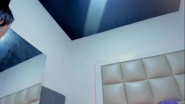 Image 8 of jadeestudios Stream on Chaturbate on 1 month ago