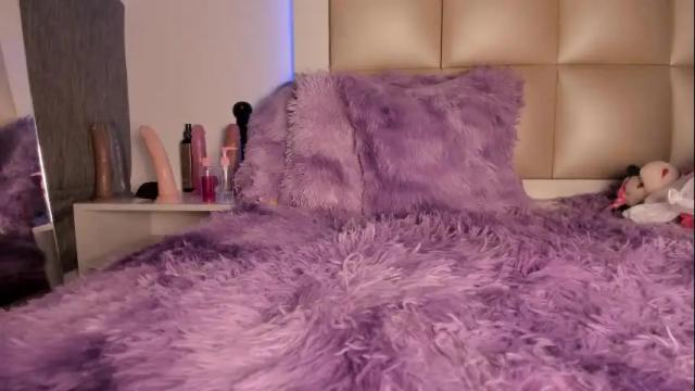 Image 12 of jadeestudios Stream on Chaturbate on 1 month ago