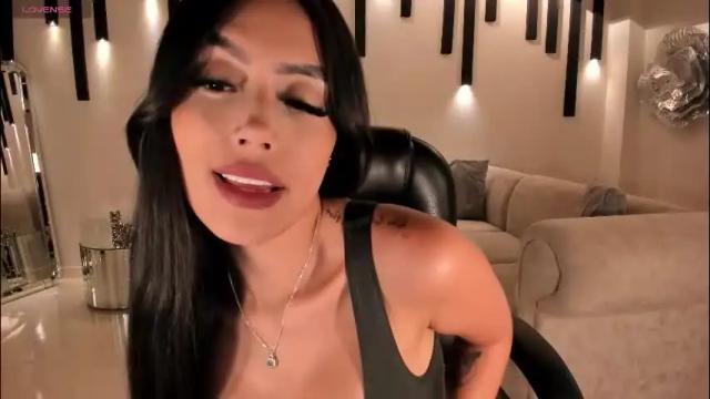 Image 3 of jadeevansx Stream on Chaturbate on 2 months ago