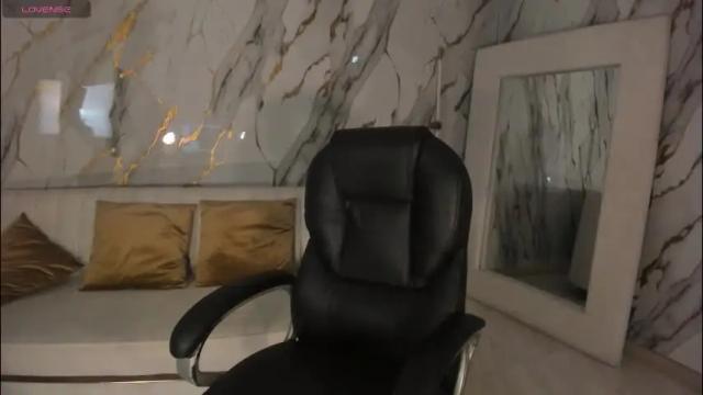 Image 3 of jadeevansx Stream on Chaturbate on 1 month ago