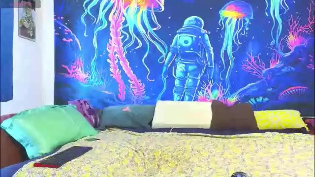 Image 7 of jadelin_min Stream on Chaturbate on 10 days ago