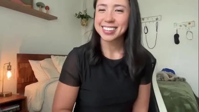 Image 2 of jadelove_ Stream on Chaturbate on 4 months ago