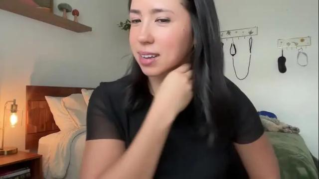 Image 4 of jadelove_ Stream on Chaturbate on 4 months ago