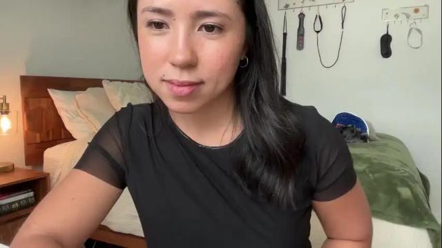 Image 8 of jadelove_ Stream on Chaturbate on 4 months ago