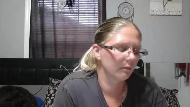 Image 3 of jadeluv Stream on Chaturbate on 23 days ago