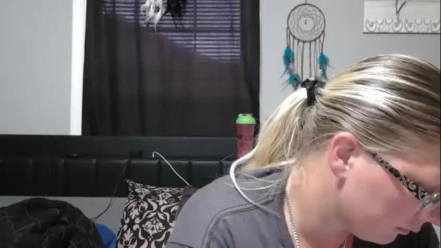 Image 7 of jadeluv Stream on Chaturbate on 23 days ago