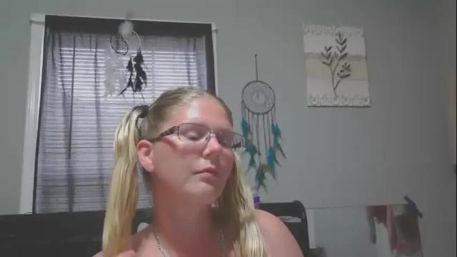 Image 2 of jadeluv Stream on Chaturbate on 6 months ago