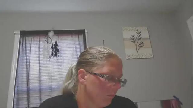 Image 12 of jadeluv Stream on Chaturbate on 3 months ago