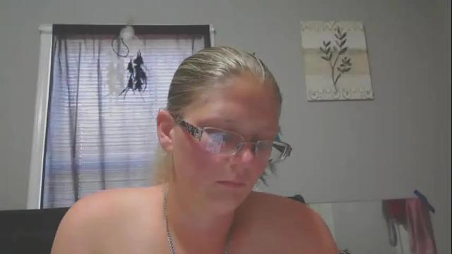 Image 3 of jadeluv Stream on Chaturbate on 3 months ago