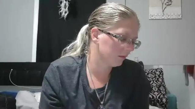 Image 2 of jadeluv Stream on Chaturbate on 2 months ago