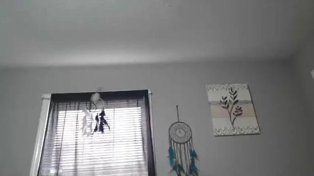 Image 4 of jadeluv Stream on Chaturbate on 2 months ago