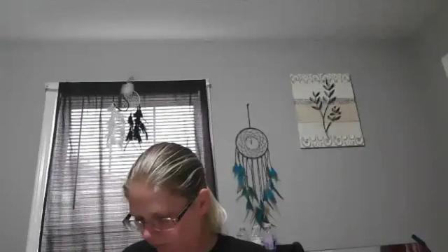 Image 11 of jadeluv Stream on Chaturbate on 2 months ago