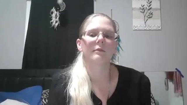 Image 3 of jadeluv Stream on Chaturbate on 1 month ago