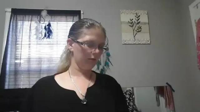 Image 3 of jadeluv Stream on Chaturbate on 1 month ago