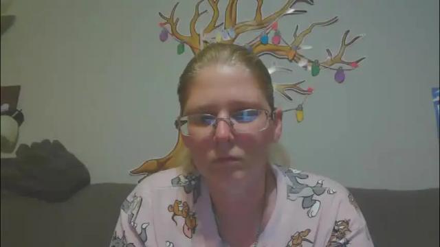 Image 6 of jadeluv Stream on Chaturbate on 19 days ago