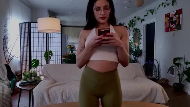 Image 6 of jadeperez_ Stream on Chaturbate on 13 months ago