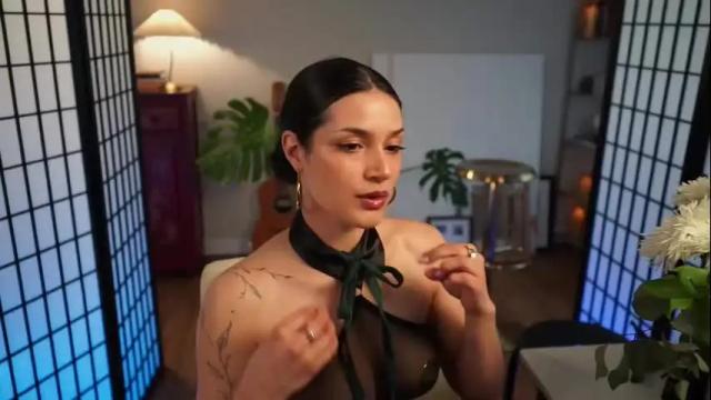 Image 3 of jadeperez_ Stream on Chaturbate on 1 month ago