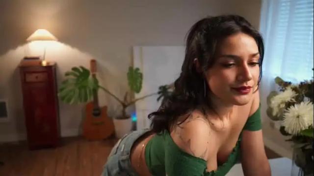 Image 10 of jadeperez_ Stream on Chaturbate on 1 month ago
