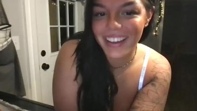 Image 2 of jadesworldx Stream on Chaturbate on 19 months ago