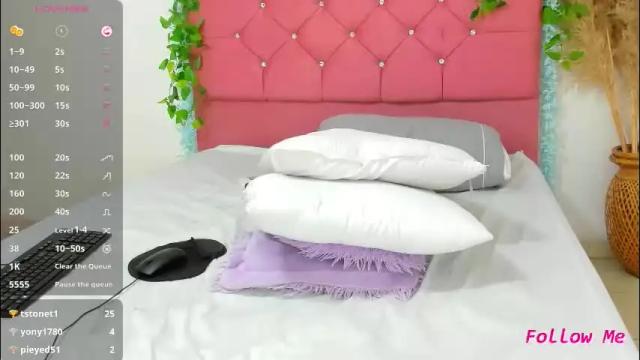 Image 8 of jadiya_hot Stream on Chaturbate on 1 month ago