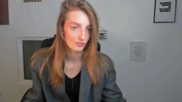 Image 2 of jaina_bloom Stream on Chaturbate on 20 months ago