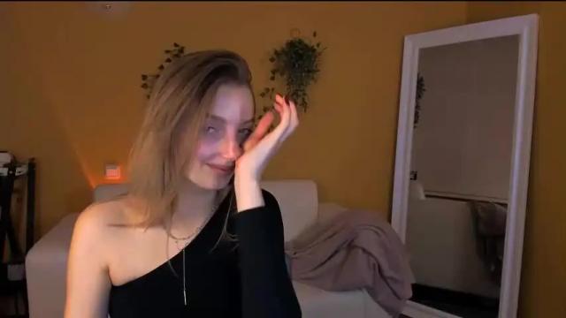 Thumbnail 3, jaina_bloom's Stream at Chaturbate, 19 months ago