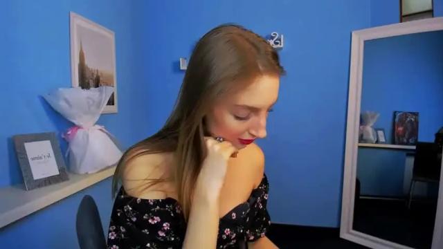 Image 3 of jaina_bloom Stream on Chaturbate on 19 months ago