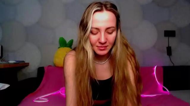Image 7 of jalynhoot Stream on Chaturbate on 15 months ago