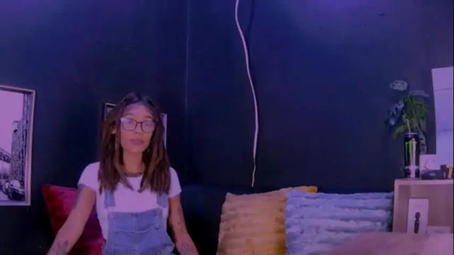 Image 7 of jamaicanbabex Stream on Chaturbate on 7 months ago