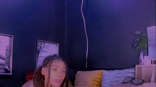 Image 2 of jamaicanbabex Stream on Chaturbate on 7 months ago