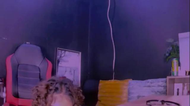 Image 7 of jamaicanbabex Stream on Chaturbate on 7 months ago