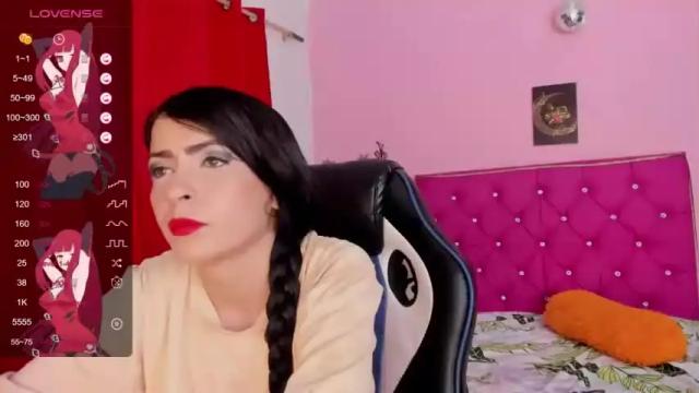 Image 2 of jamilafadel Stream on Chaturbate on 20 months ago