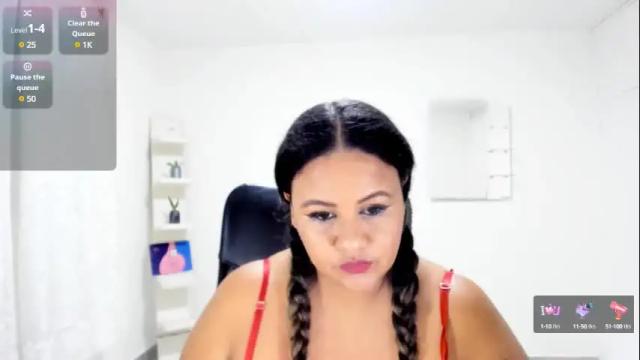 Image 2 of jan_milkhot Stream on Chaturbate on 24 days ago