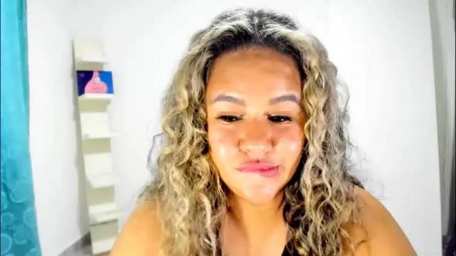 Image 2 of jan_milkhot Stream on Chaturbate on 13 days ago