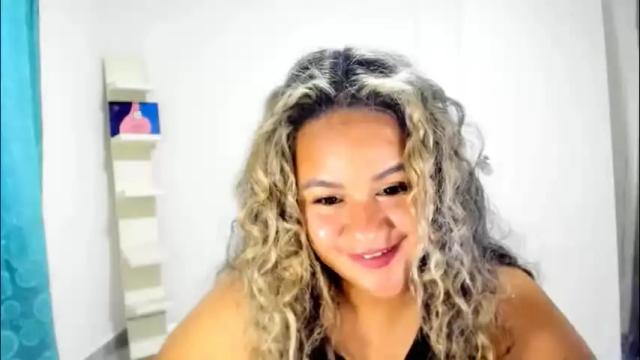 Image 3 of jan_milkhot Stream on Chaturbate on 13 days ago