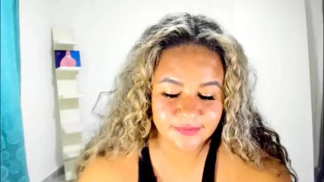 Image 7 of jan_milkhot Stream on Chaturbate on 13 days ago