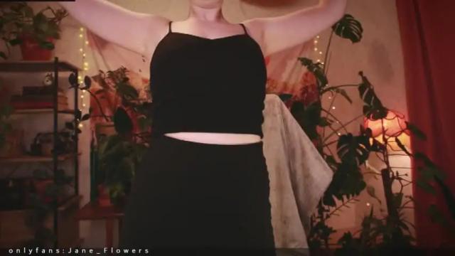 Image 11 of jane_flowers Stream on Chaturbate on 17 months ago