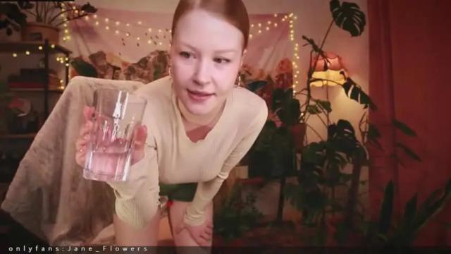 Image 2 of jane_flowers Stream on Chaturbate on 16 months ago