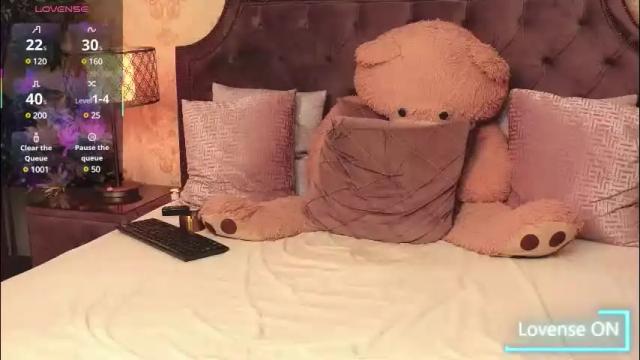Image 11 of janedevines Stream on Chaturbate on 1 month ago
