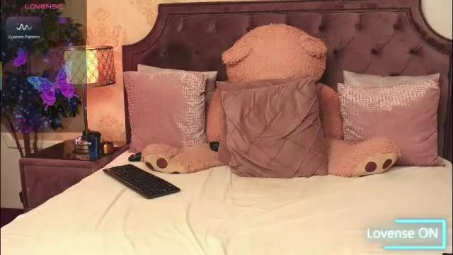 Image 4 of janedevines Stream on Chaturbate on 1 month ago