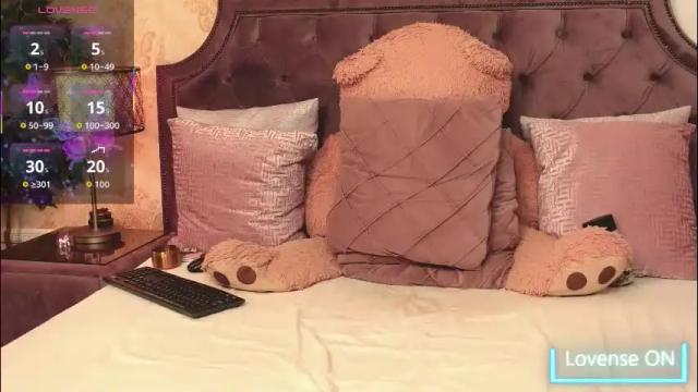 Image 3 of janedevines Stream on Chaturbate on 15 days ago