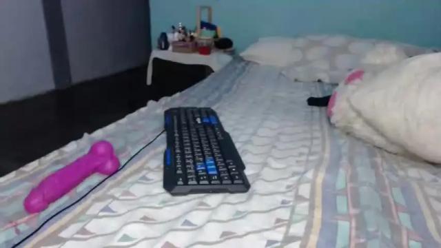 Image 7 of janeemilf_ Stream on Chaturbate on 15 months ago